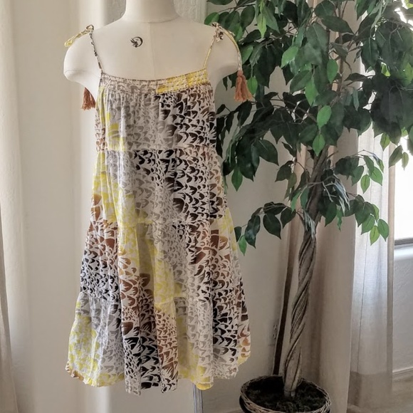 Billabong Dresses & Skirts - Billabong Summer Dress Boho Strappy with tassels